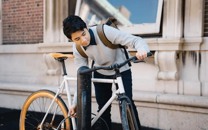 Do You Still Have To Pedal An Electric Bike? - The Pros and Cons of an Electric Bike HOVSCO