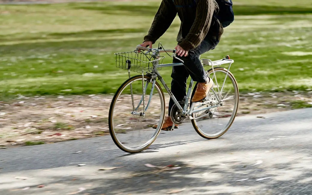 E-bikes: What are they and how do they work? HOVSCO