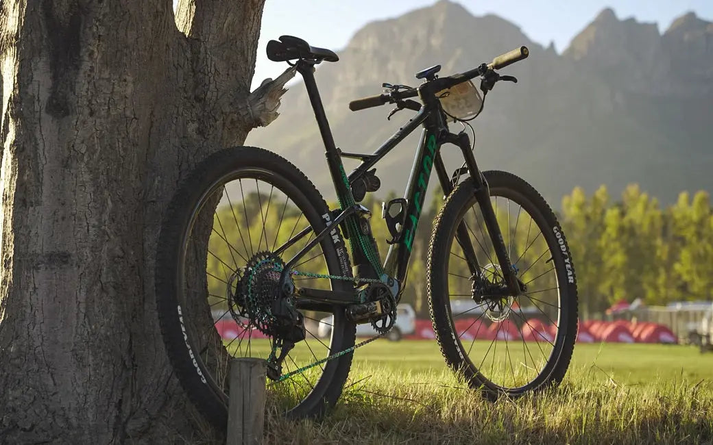 How To Travel By Electric Bicycle: A Guide To Using E-bikes For Travel HOVSCO