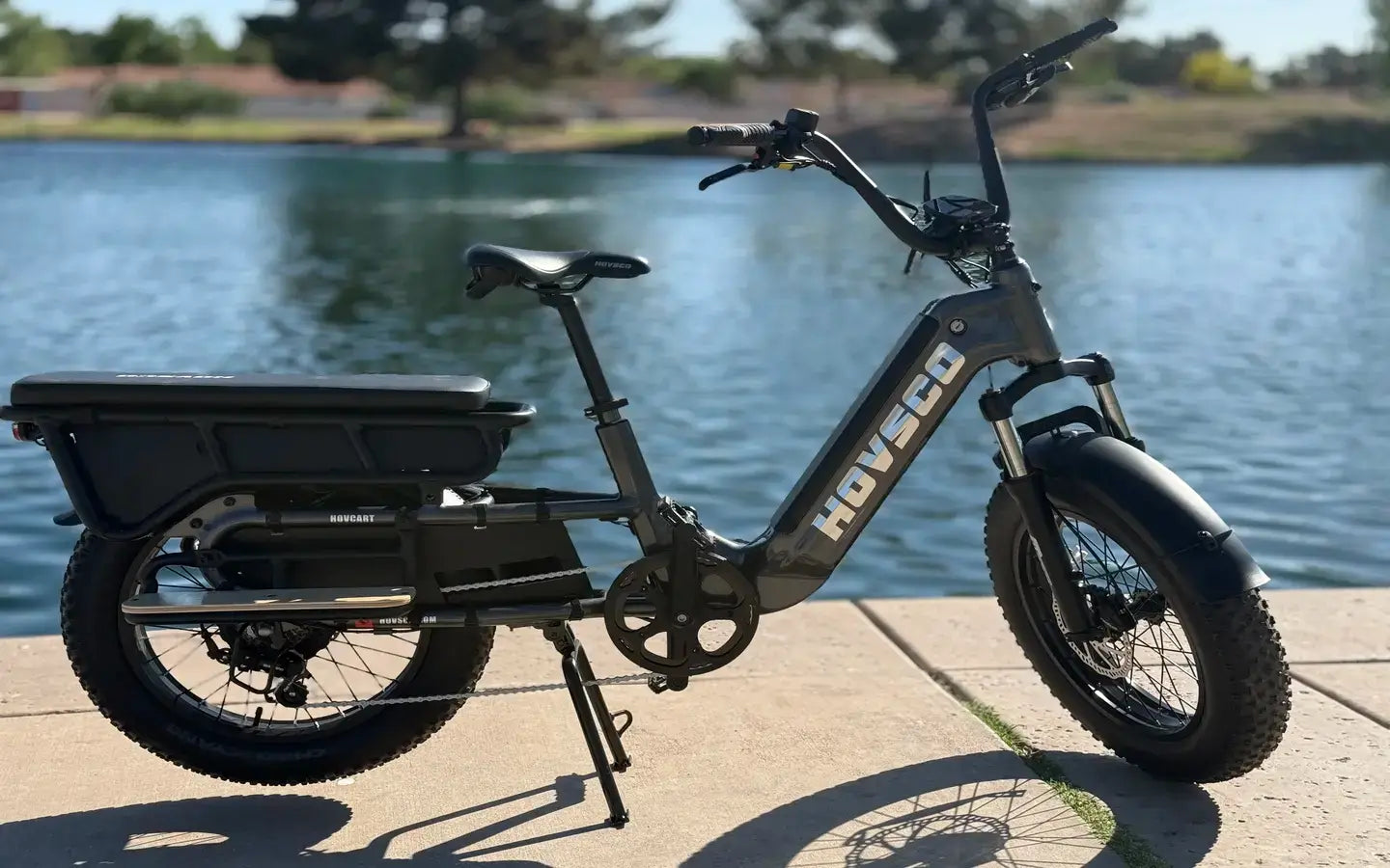 What Are Essential Accessories For All-Weather Commuter Biking?