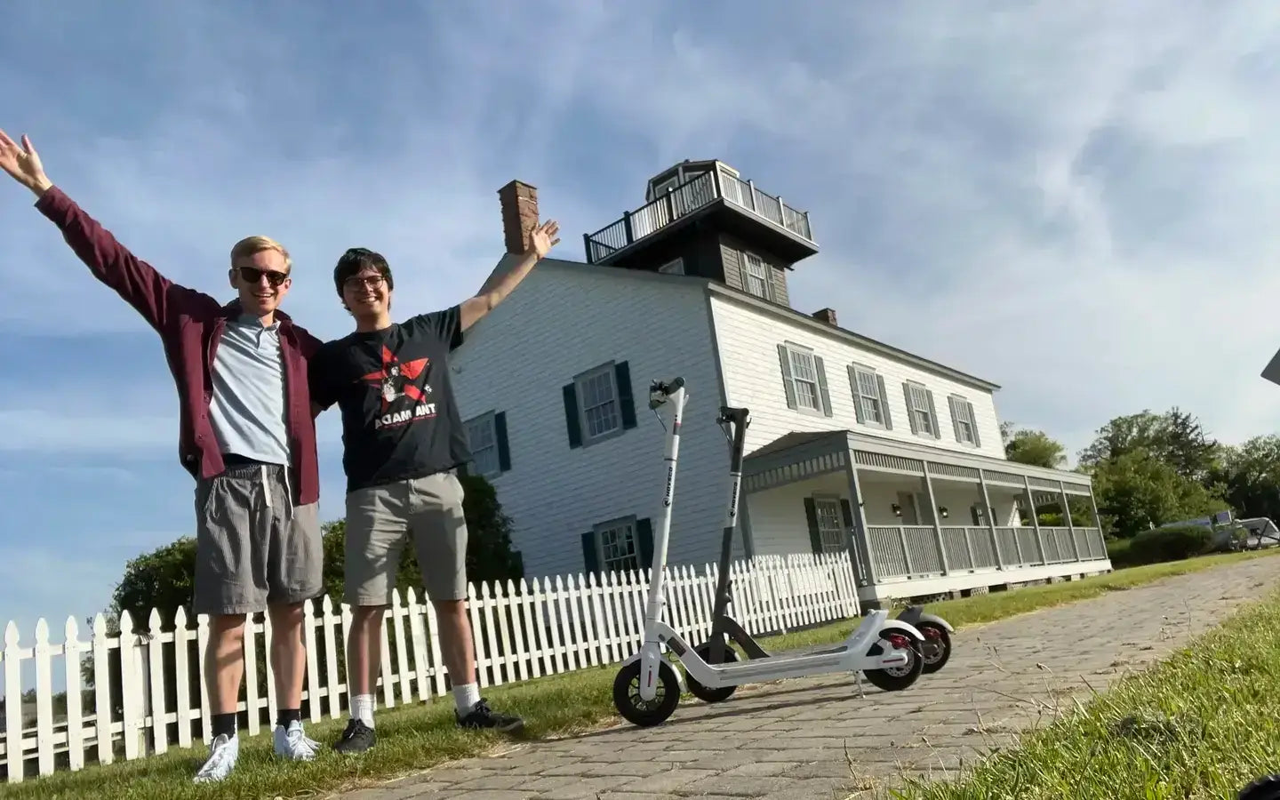 What Is a Folding Electric Scooter and Why Is It Popular?