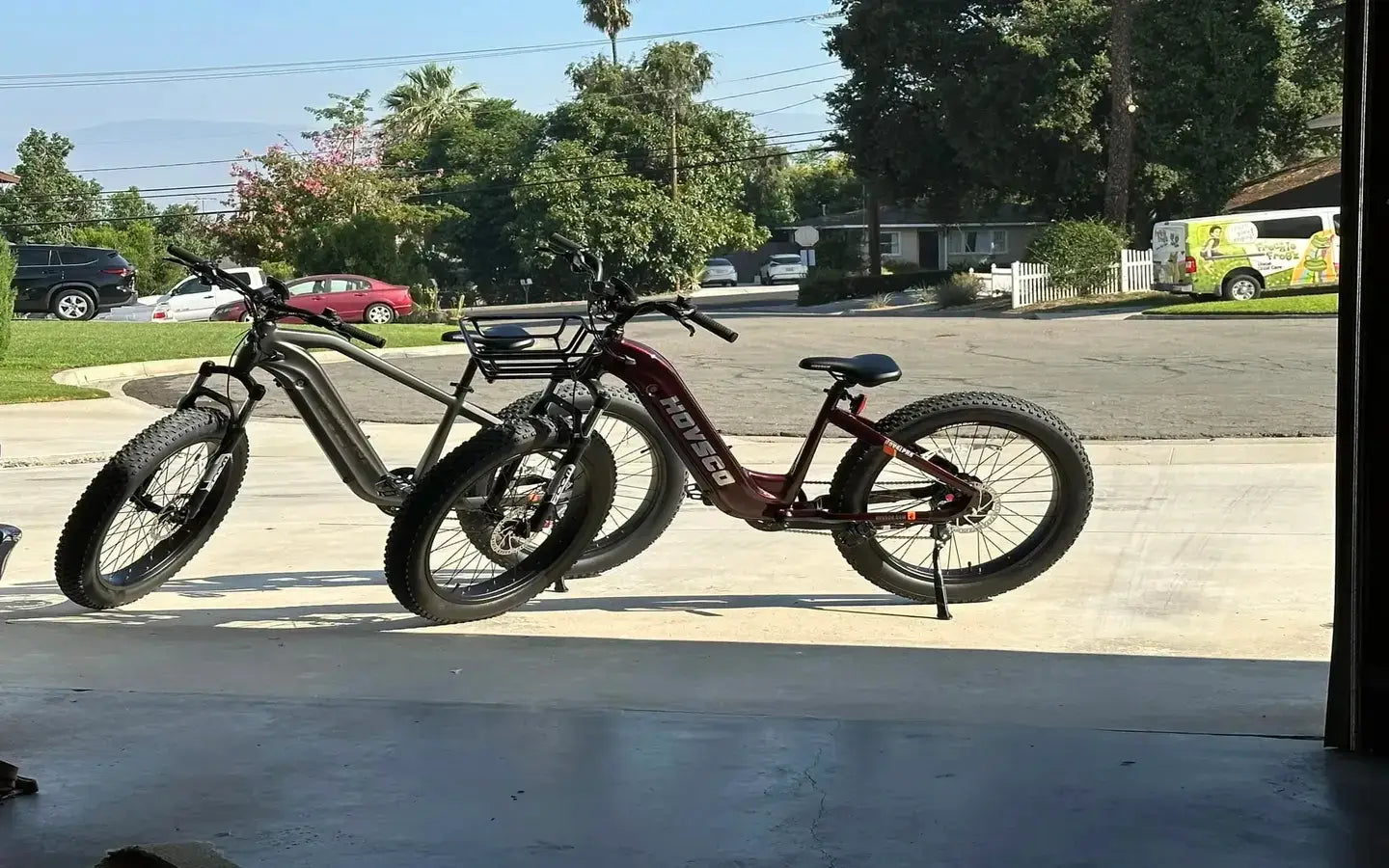 Why Are Small Electric Bikes for Adults the Top Choice for Urban Mobility?