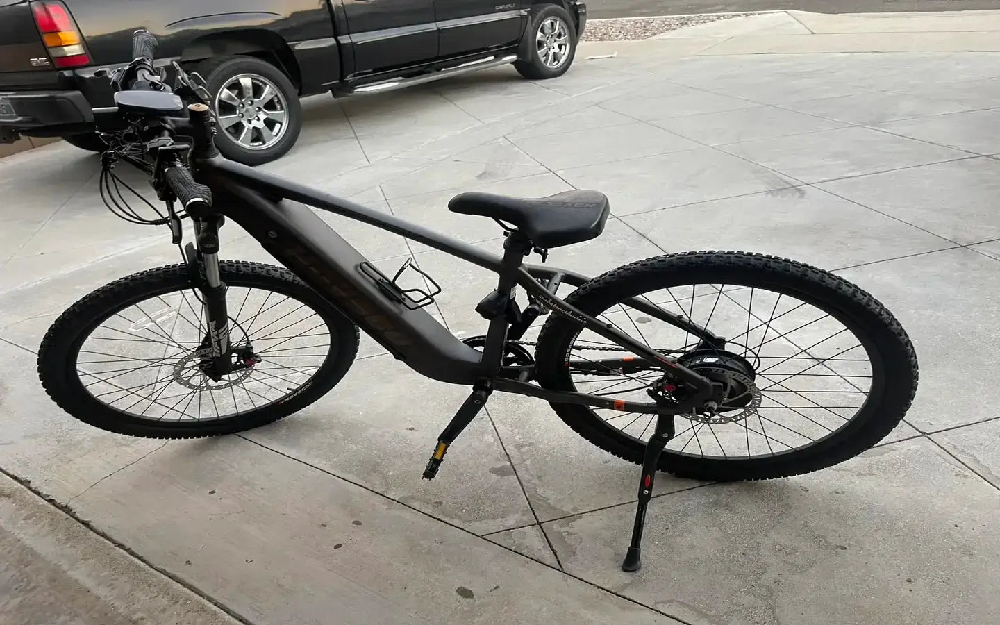 Why Choose Electric Bike Commuting Solutions for Your Daily Ride?