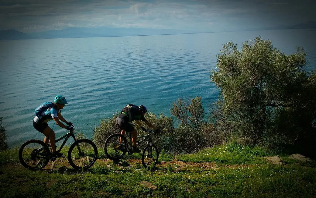 How to Choose a Fitness Tracker When Using Ebikes HOVSCO
