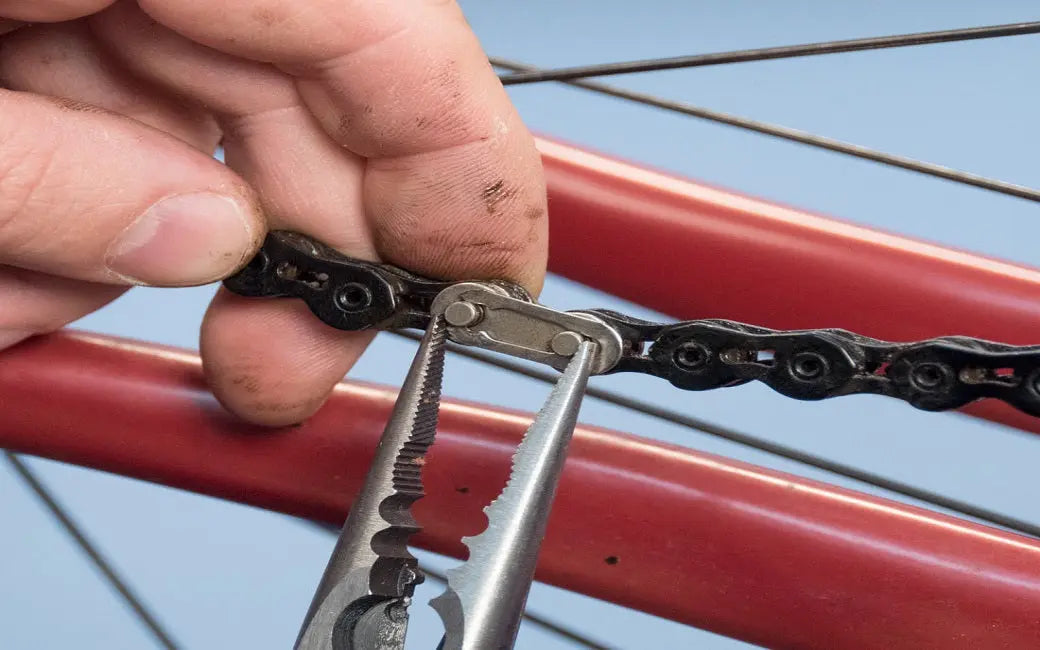 When to Clean and Lubricate the Chain of an Electric Bike HOVSCO