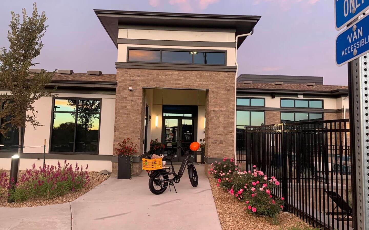 customized-hovsco-hovcart-ebike